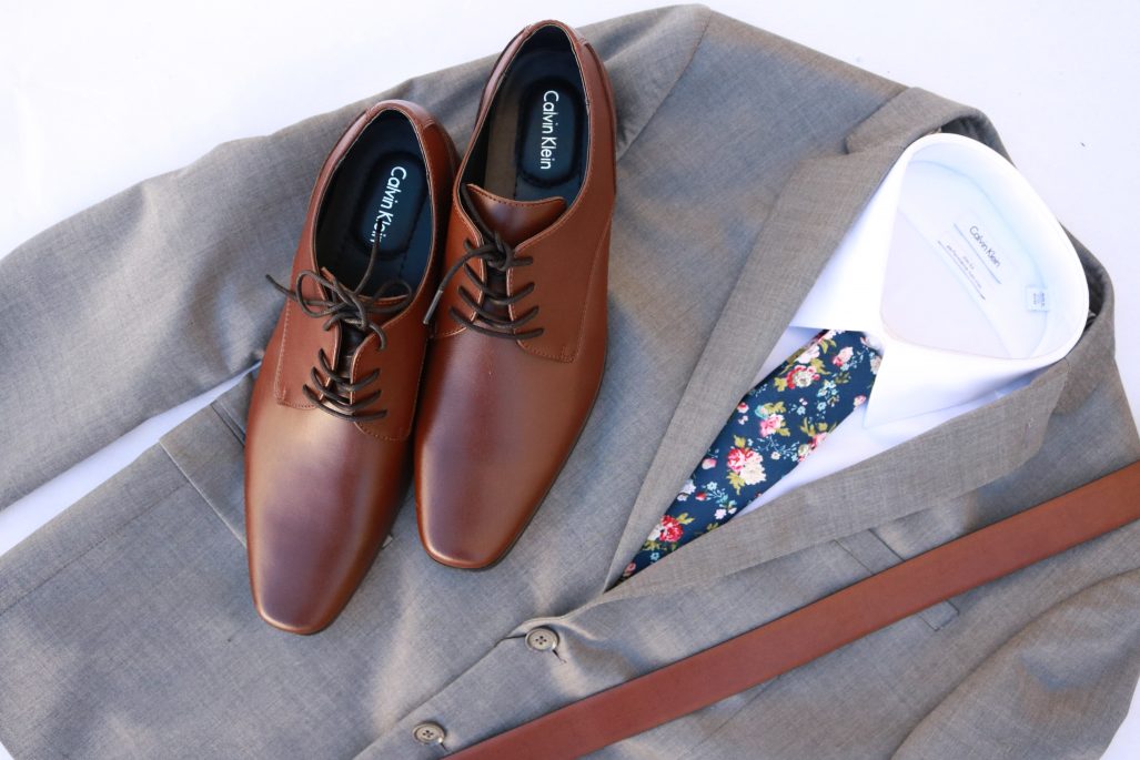 light grey suit with tan shoes